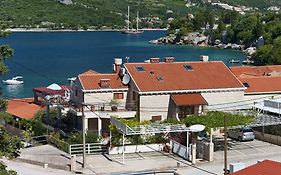 Villa Ana